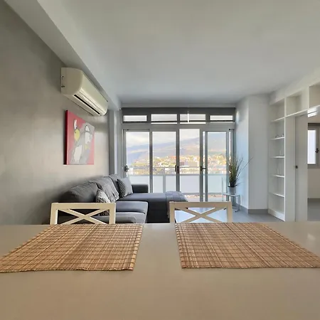 Skyline Bel Air * بويرتو ذي لا كروز